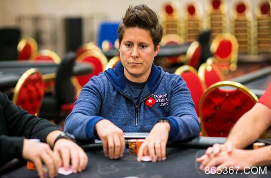 ​“退役”的Vanessa Selbst为慈善事业竞争WSOP主赛事