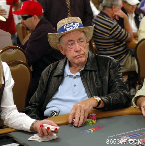 Doyle Brunson用在Bobby扑克室赢得的奖金买了一部新车