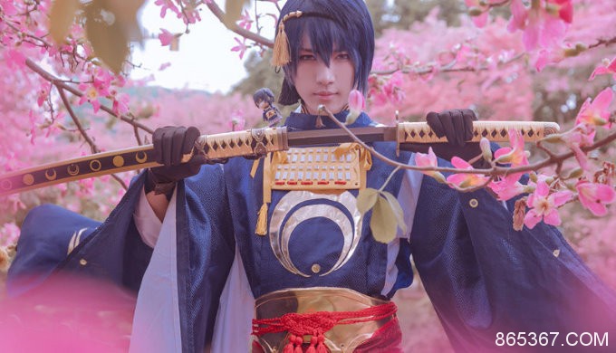 中国超魔性男Coser《Can_Yh》 魅惑脸蛋魔鬼身材婉若天仙下凡～