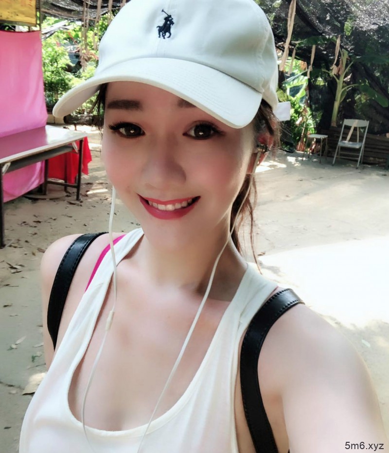 美女老板娘艾琳IRENE 爬山裸露火辣美乳令人山友腿软