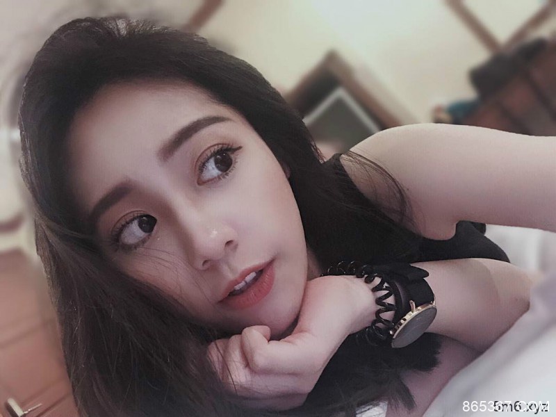 瓜子脸美女littlecat 甜美正妹气质迷人