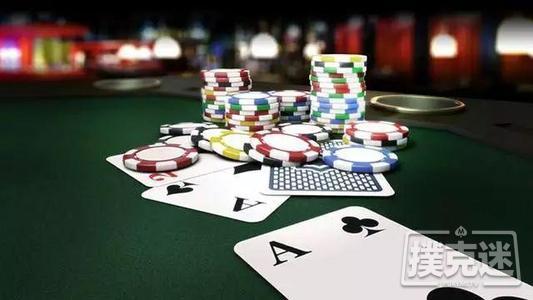 在德州扑克中什么样的牌面可以使用半诈唬？